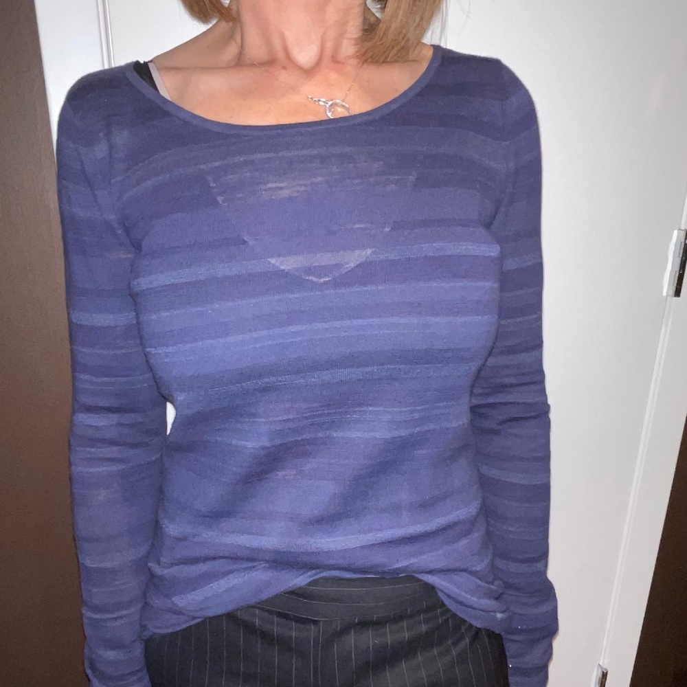BANANA REPUBLIC  LONG SLEEVE BLUE STRIPED SCOOP NECK SHIRT SZ S